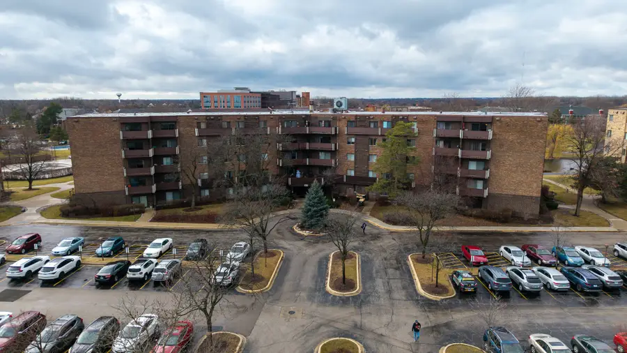 840 Wellington Avenue #306, Elk Grove Village, IL 60007 - #3