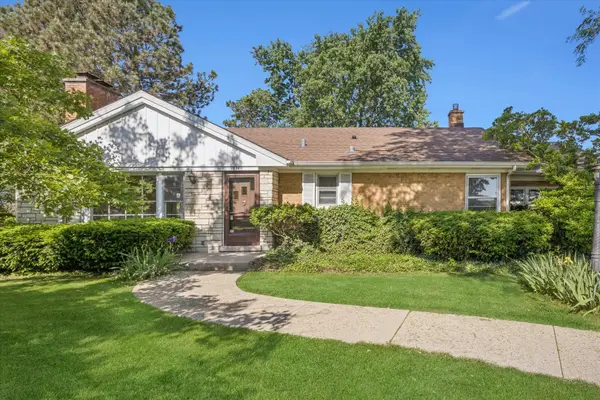 1024 S Spring Avenue, La Grange, IL 60525