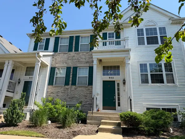 955 Emerald Drive, Pingree Grove, IL 60140
