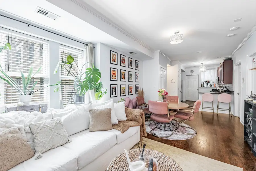 4035 N Mozart Street #2, Chicago, IL 60618 - #2