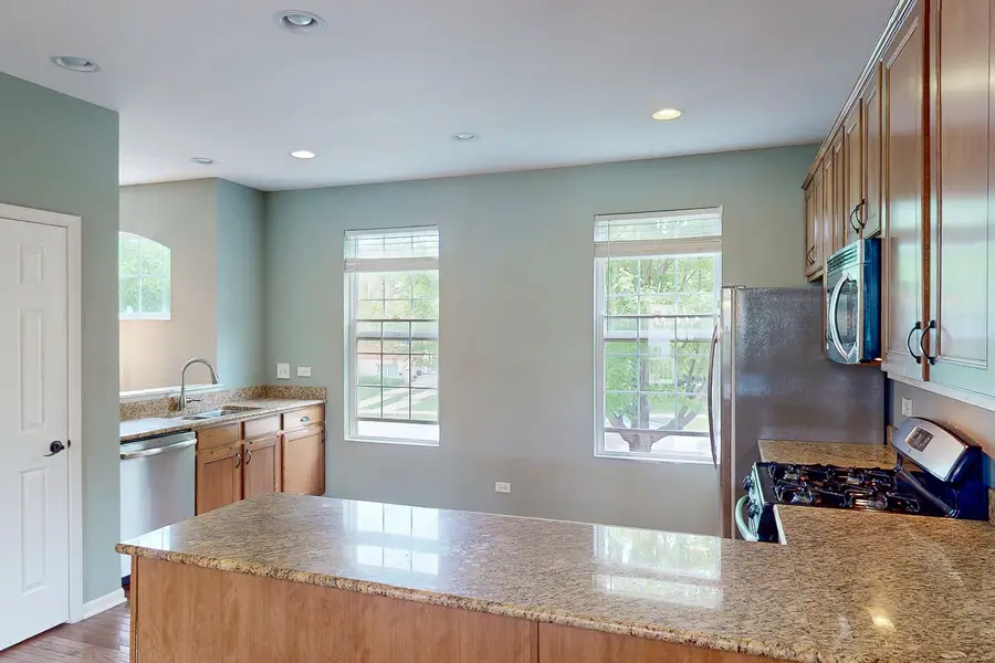 214 Cassidy Lane, Elgin, IL 60124 - #3