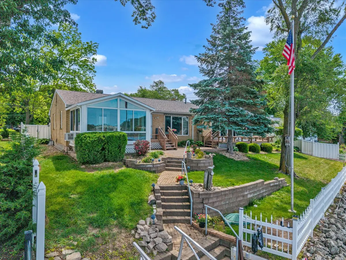 809 N River Drive, Port Byron, IL 61275 - #1
