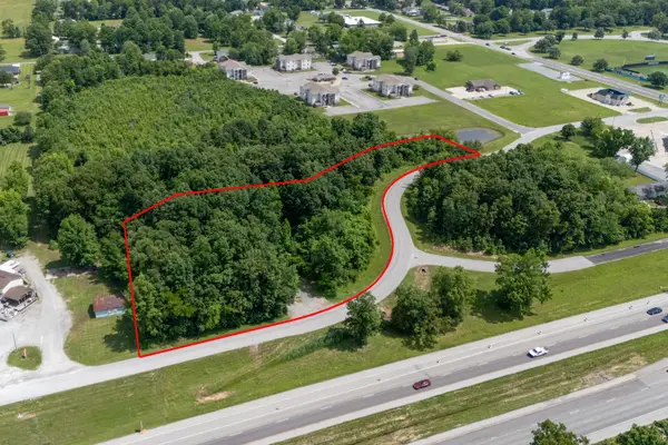 1110 Pin Oak Drive, Carterville, IL 62918