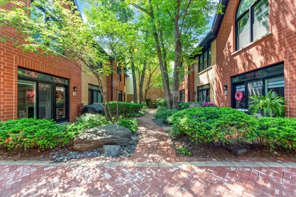1801 W Diversey Parkway #14, Chicago, IL 60614