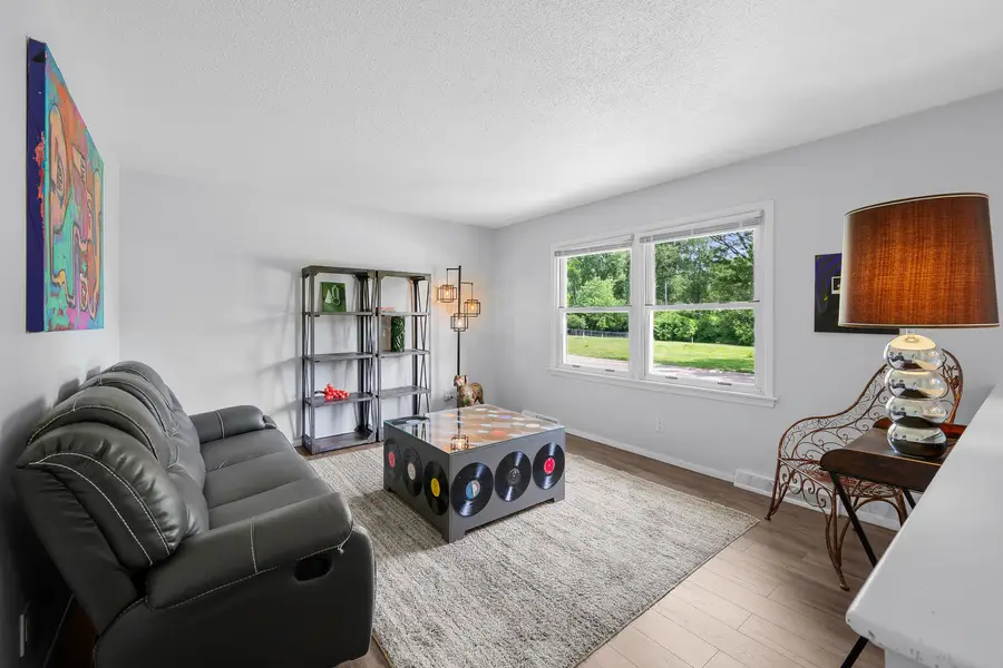 2602 Greenway Drive, Bettendorf, IA 52722 - #3