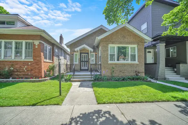 7707 S Ridgeland Avenue, Chicago, IL 60649