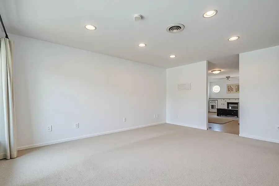 1624 W Weathersfield Way, Schaumburg, IL 60193 - #3