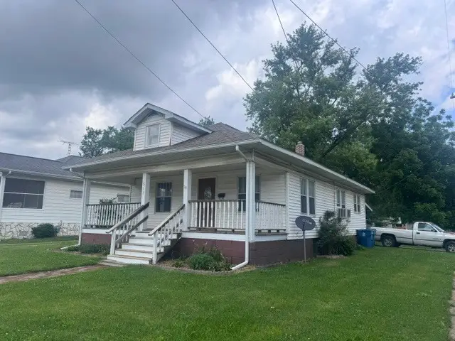 511 Lawrence Street, Benton, IL 62812 - #2
