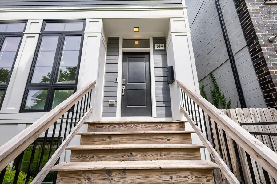 319 S Washtenaw Avenue, Chicago, IL 60612 - #2