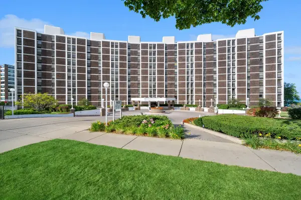 Address Withheld By Seller, Wilmette, IL 60091