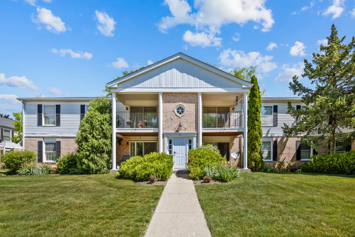 981 Golf Course Road #3, Crystal Lake, IL 60014 - #1