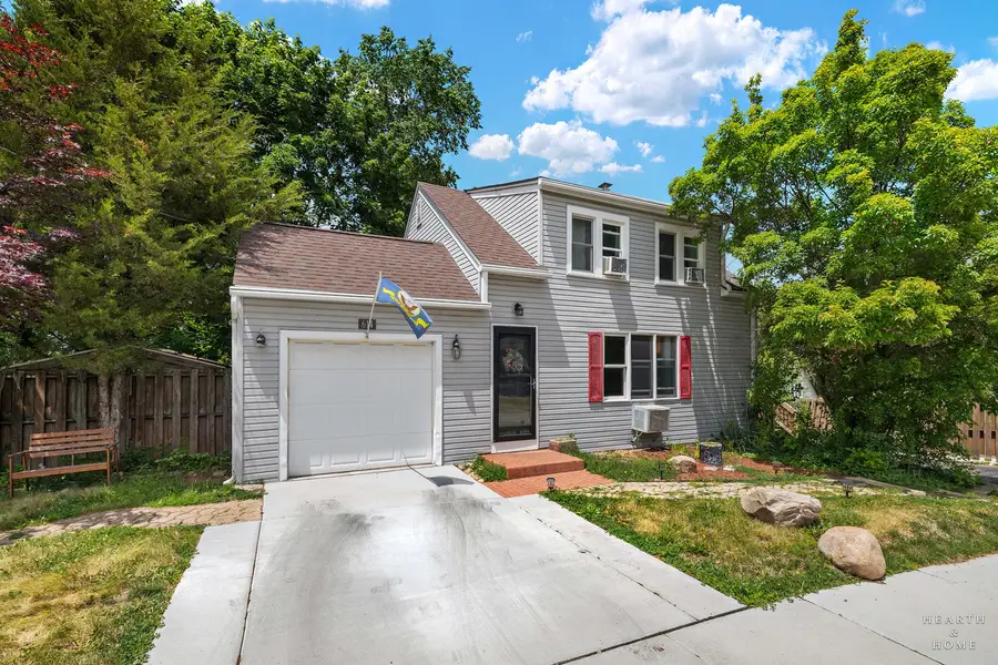 614 Algonquin Road, Fox River Grove, IL 60021 - #2