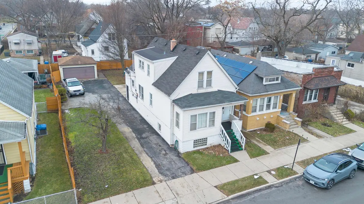 9352 S Woodlawn Avenue, Chicago, IL 60619 - #1