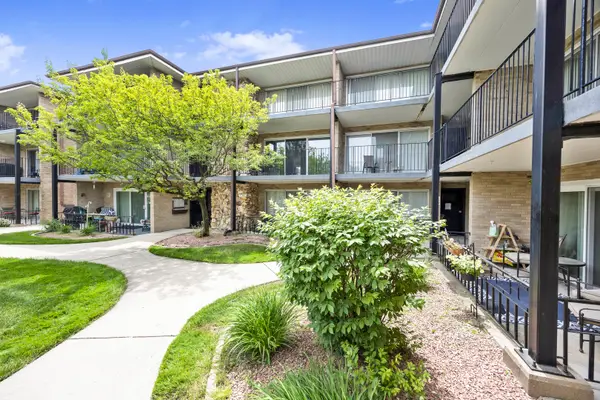 3175 W 115 Street #2W, Merrionette Park, IL 60803