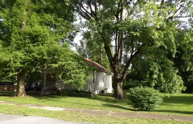 25 Wise Street, Eldorado, IL 62930 - #3