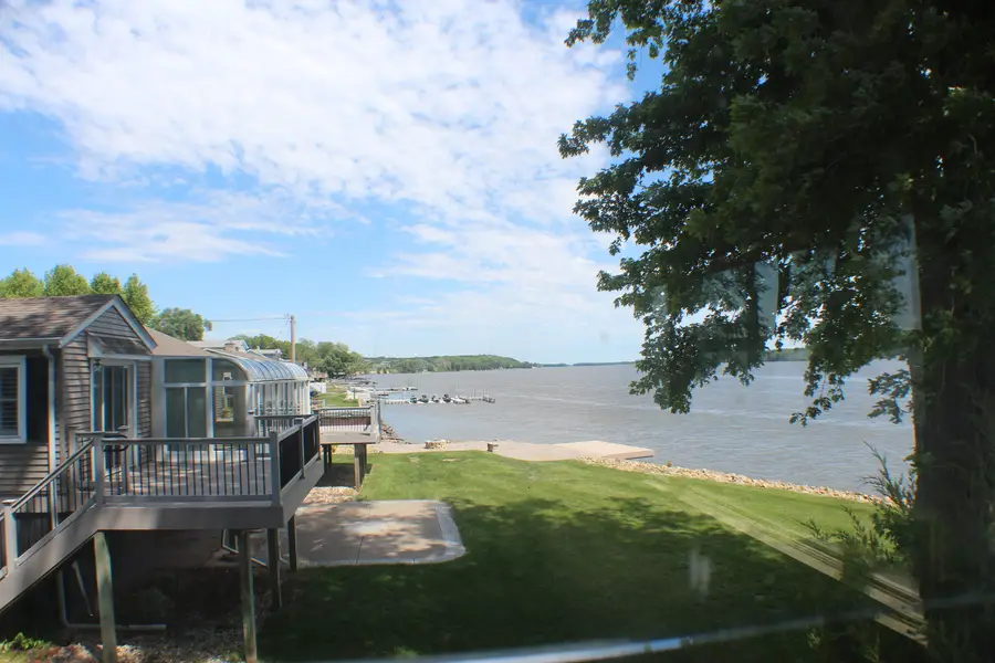 22757 Great River Road, Le Claire, IA 52753 - #2