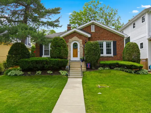 708 S Vine Avenue, Park Ridge, IL 60068