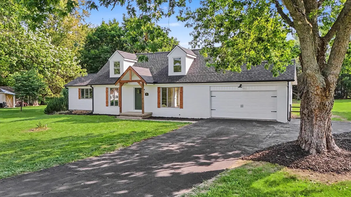 Address Withheld By Seller, Mahomet, IL 61853 - #1