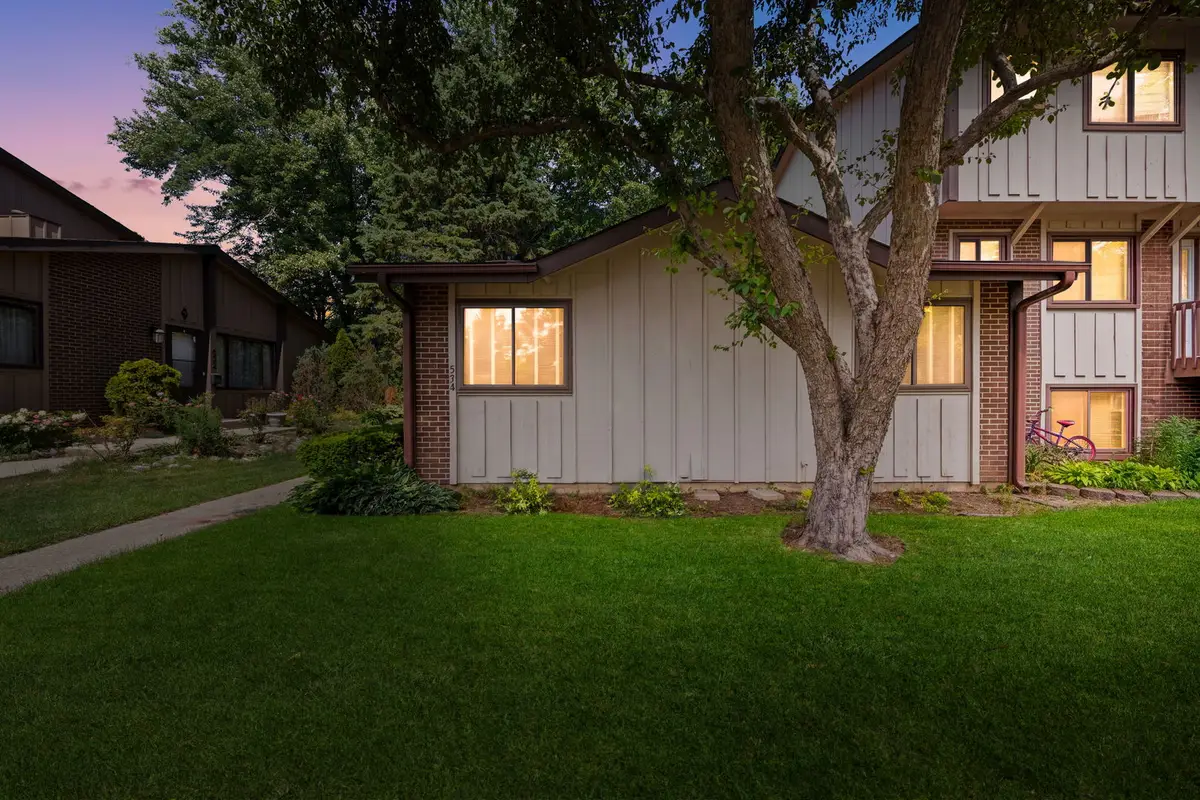 636 Forum Drive #636, Roselle, IL 60172 - #1