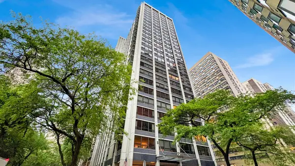 222 E Pearson Street #1401, Chicago, IL 60611