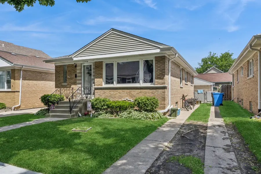 7738 W Clarence Avenue, Chicago, IL 60631 - #2