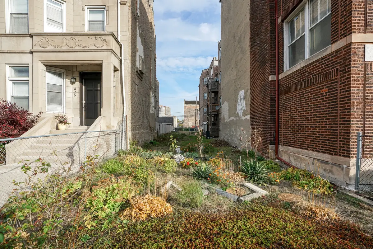428 E 44th Street, Chicago, IL 60653 - #1