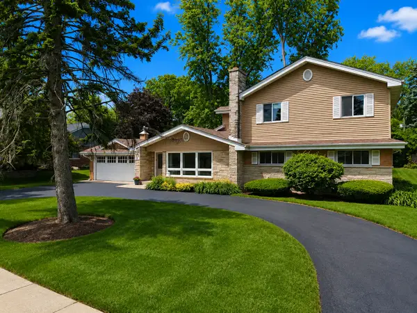 606 Country Club Drive, Itasca, IL 60143