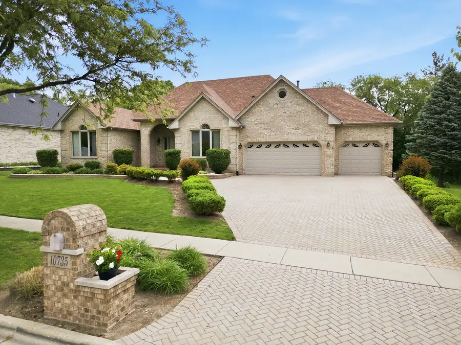 10735 Christopher Drive, Lemont, IL 60439 - #2