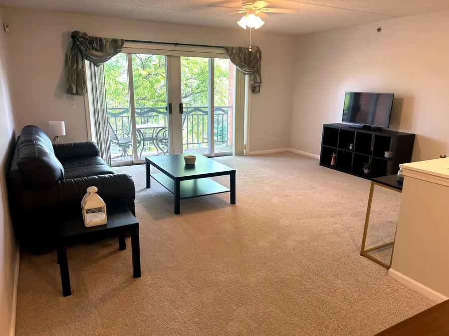 710 Creekside Drive #310, Mount Prospect, IL 60056 - #3
