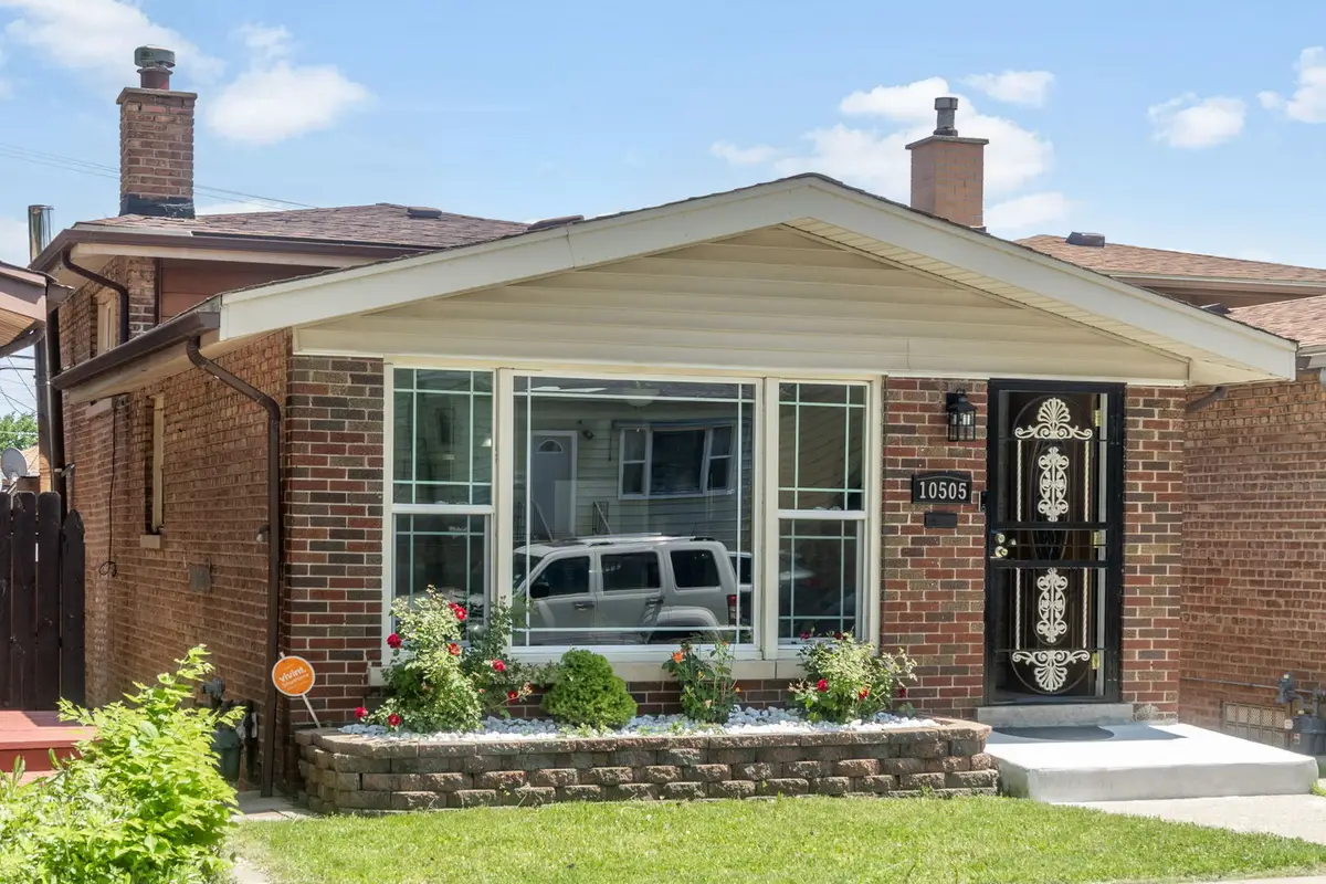 10505 S Avenue F, Chicago, IL 60617 - #1
