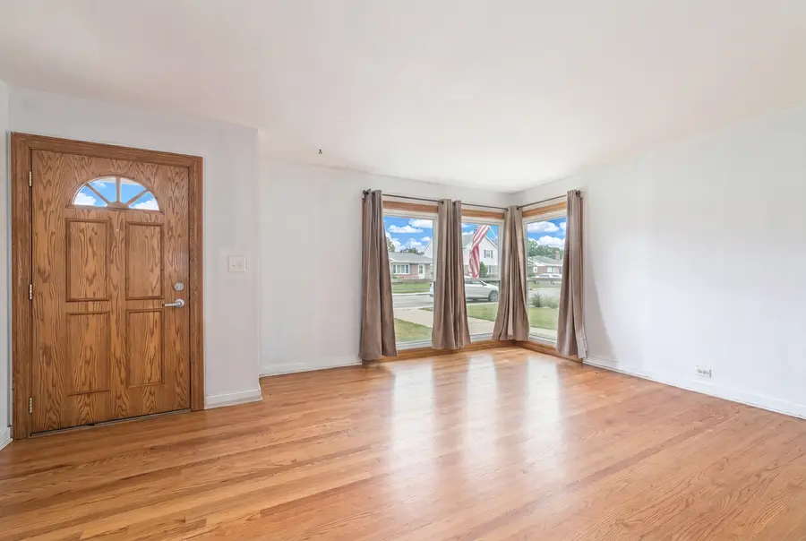7701 W Victoria Street, Chicago, IL 60631 - #3