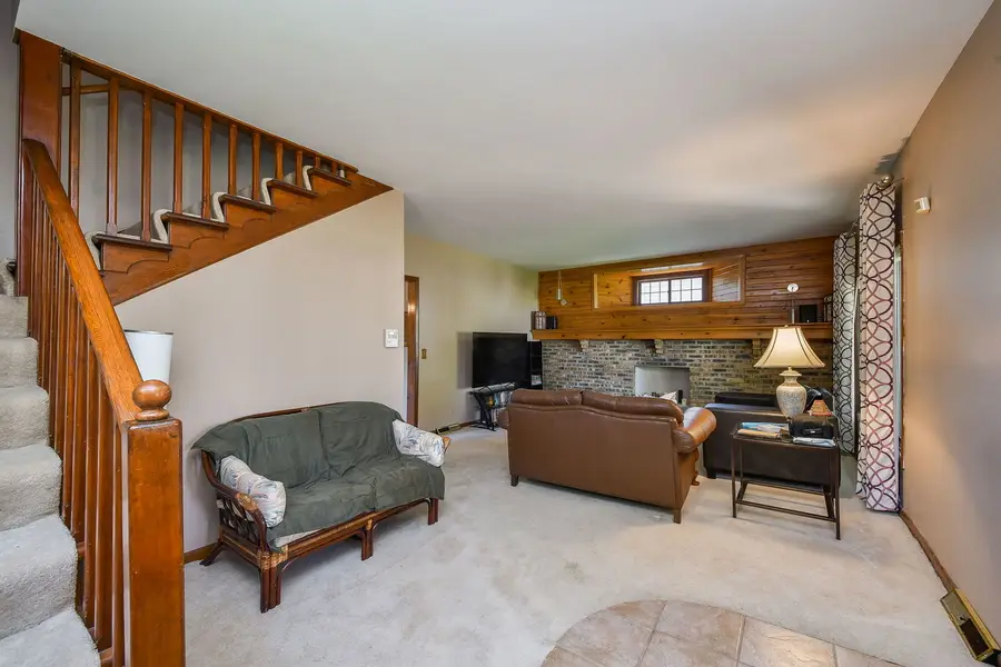 136 Hamlet Street, Batavia, IL 60510 - #3