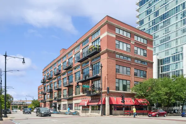 70 E 18th Street #4E, Chicago, IL 60616
