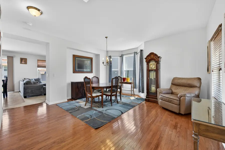 1541 Bristol Drive, Hampshire, IL 60140 - #2