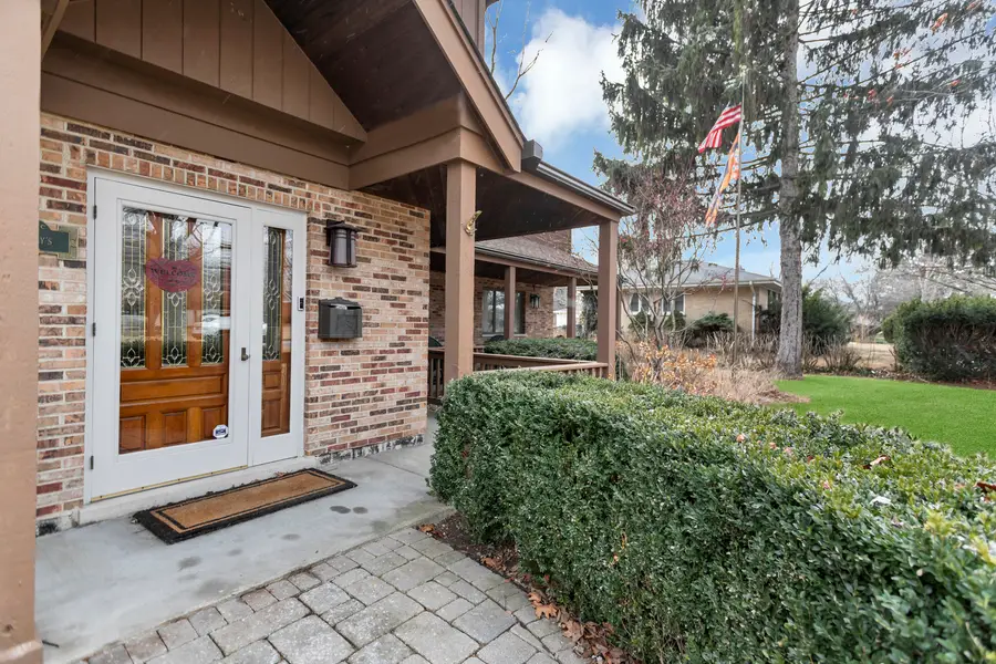 1415 W Hawthorne Street, Arlington Heights, IL 60005 - #3