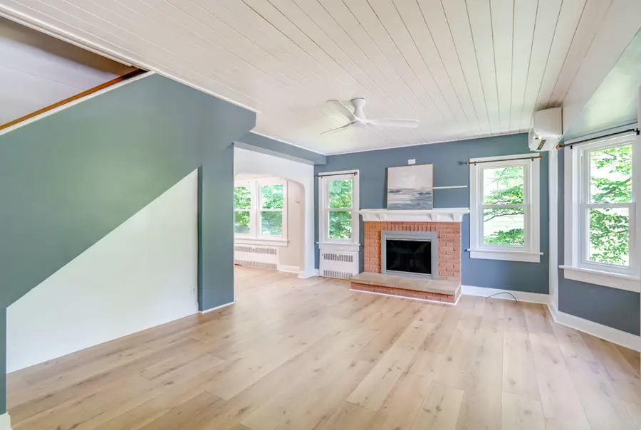 1828 E Richview Road, Mount Vernon, IL 62864 - #2