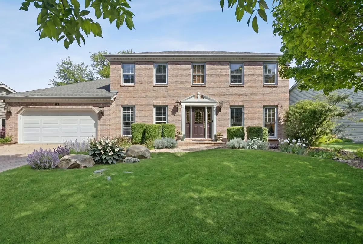 381 Prairie Knoll Drive, Naperville, IL 60565 - #1