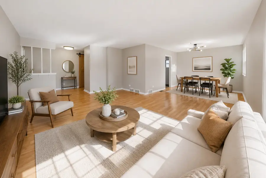 7506 Kilbourn Avenue, Skokie, IL 60076 - #3