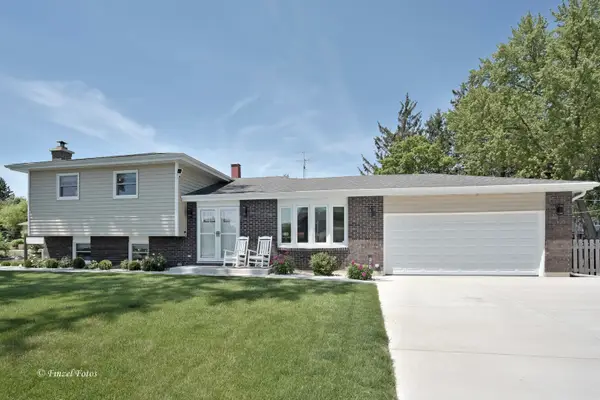 2901 Gregg Drive, McHenry, IL 60050