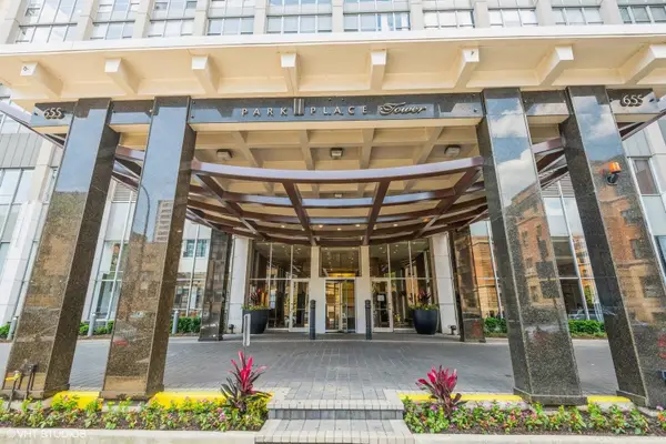 655 W Irving Park Road #4812, Chicago, IL 60613