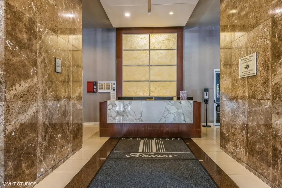 655 W Irving Park Road #4812, Chicago, IL 60613 - #2