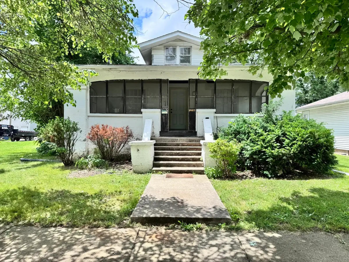 404 S Perrine, Centralia, IL 62801 - #1