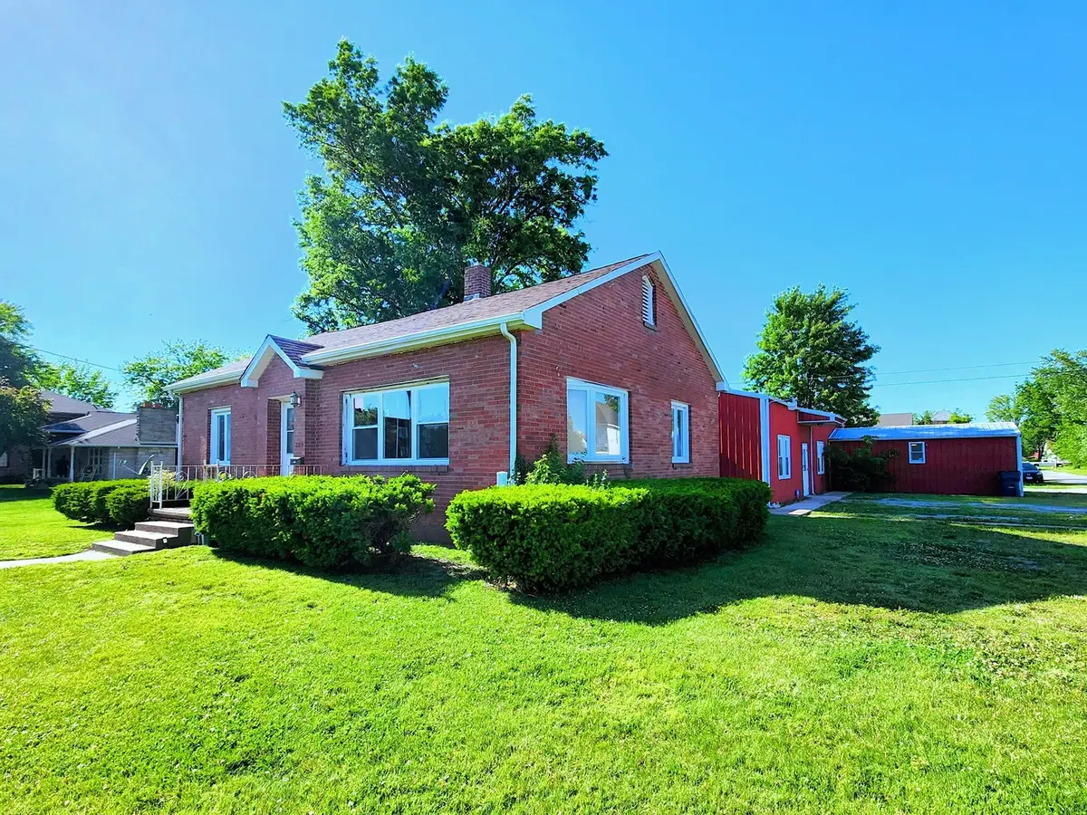 809 E Main Street, West Frankfort, IL 62896 - #1