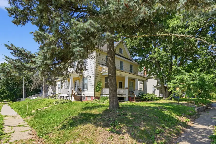 903 W 14th Street, Davenport, IA 52804 - #2