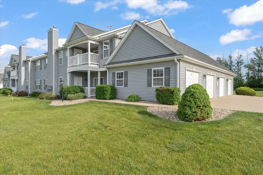 3038 Stillwater Landing Drive #203, Urbana, IL 61802 - #2