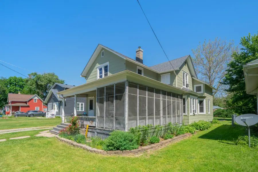 116 W Union Street, Earlville, IL 60518 - #2