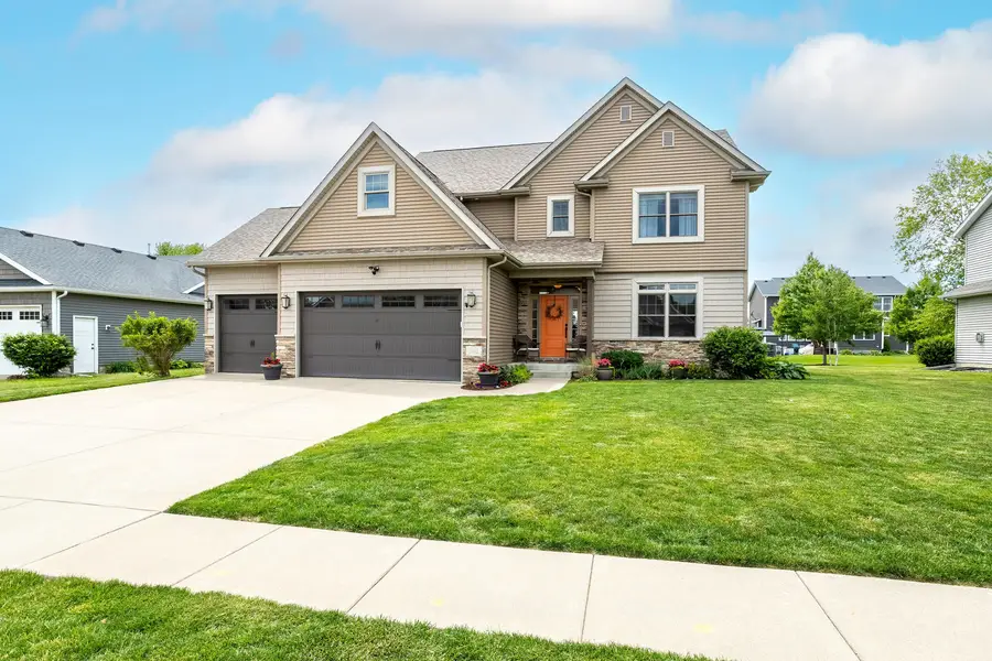 5882 Vanderginst Court, Bettendorf, IA 52722 - #2