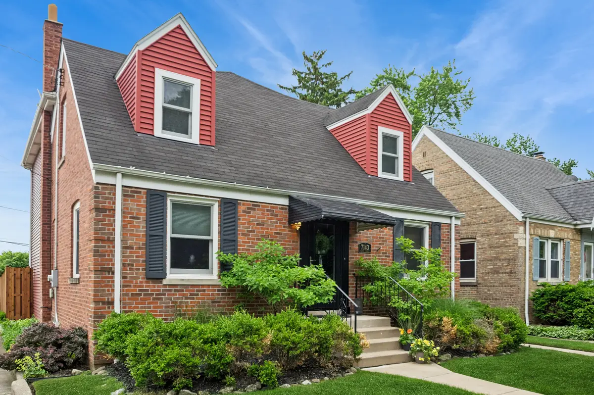7143 N Mason Avenue, Chicago, IL 60646 - #1