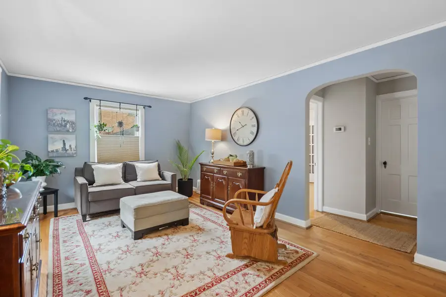 7143 N Mason Avenue, Chicago, IL 60646 - #2