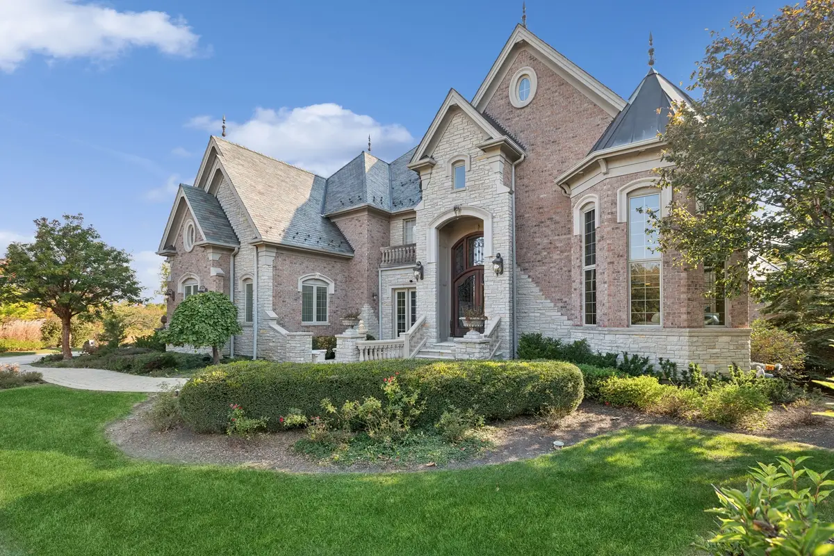 1051 Oakmont Court, Woodstock, IL 60098 - #1